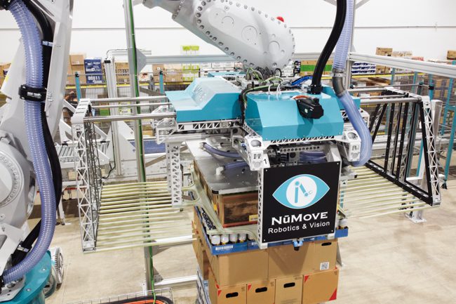 dépalettiseur robotisé avec outil à couche