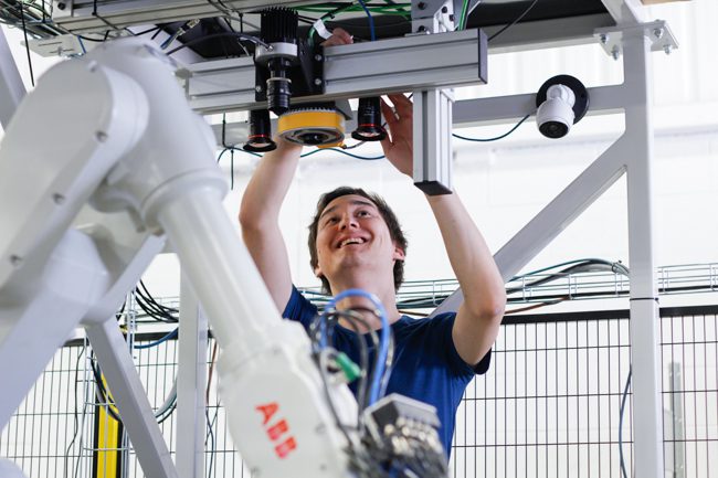 caméra de vision en cours d'installation